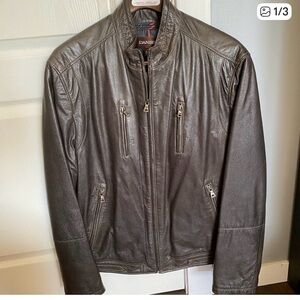 Danier Men's Leather Jacket  Large - Greyish/Dark Brown. In excellent condition.